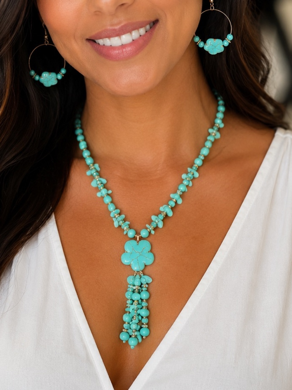 Blue Turquoise Beaded Flower Pendant Necklace and Earrings Set